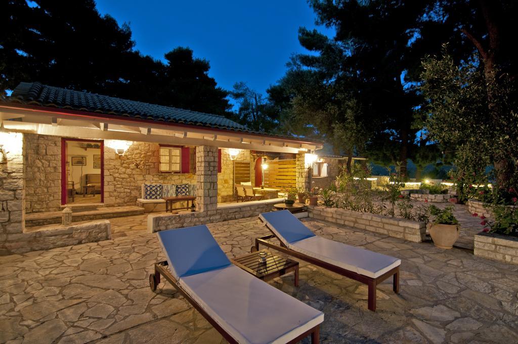 Captain Mike'S Villa II Sívota Exterior foto